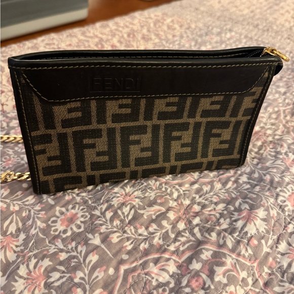 🤍Auth🧚‍♀️FENDI Zucca Zucchino Wristlet Pouch Wallet Crossbody Pochette/Clutch✨ - Picture 1 of 8